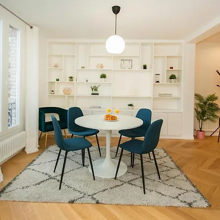 Apartment St Lazare & Madeleine -